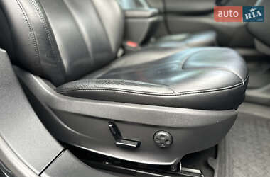 Лифтбек Tesla Model S 2014 в 