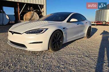 Tesla Model S 2021