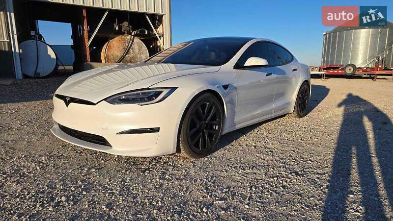 Лифтбек Tesla Model S 2021 в 