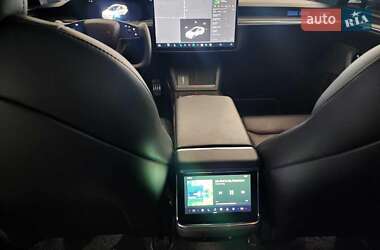 Лифтбек Tesla Model S 2021 в 
