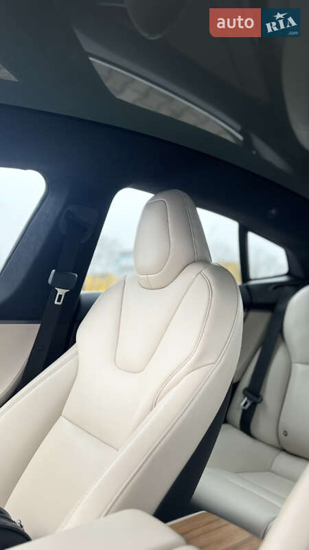 Лифтбек Tesla Model S 2019 в Житомире фото 19 Лифтбек Tesla Model S 2019 в Житомире