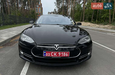 Ліфтбек Tesla Model S 2014 в 