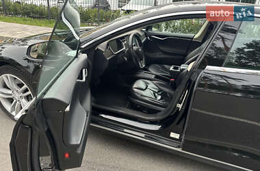 Ліфтбек Tesla Model S 2014 в 