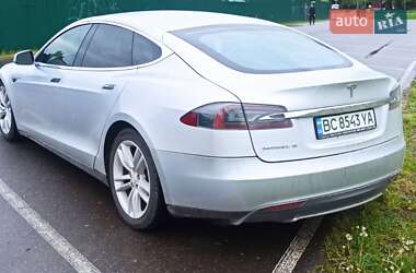 Лифтбек Tesla Model S 2013 в 