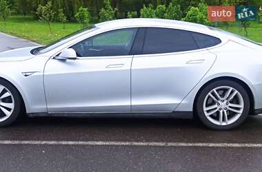 Лифтбек Tesla Model S 2013 в 