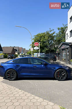 Лифтбек Tesla Model S 2022 в 