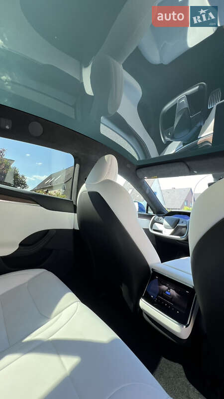 Ліфтбек Tesla Model S 2022 в Львові