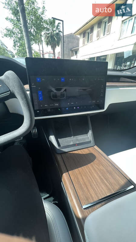 Ліфтбек Tesla Model S 2022 в Львові