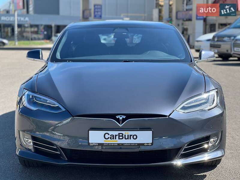 Ліфтбек Tesla Model S 2020 в Одесі