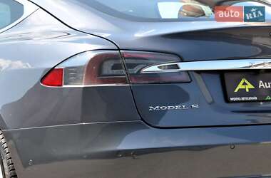 Лифтбек Tesla Model S 2016 в 
