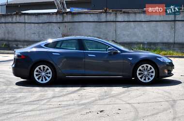 Лифтбек Tesla Model S 2016 в 