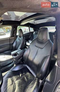 Ліфтбек Tesla Model S 2013 в 