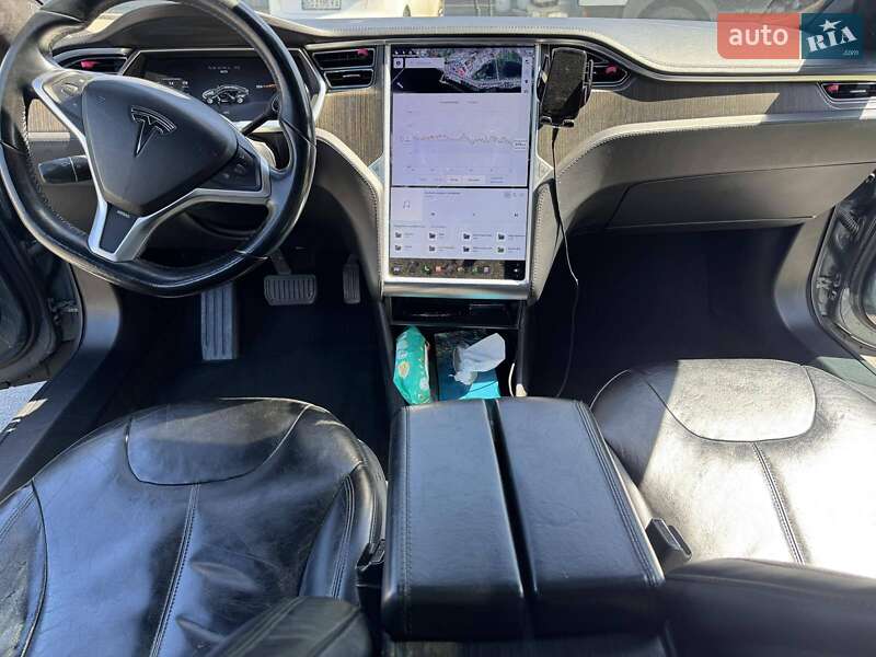Лифтбек Tesla Model S 2013 в Днепре