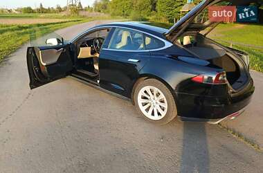 Ліфтбек Tesla Model S 2016 в 