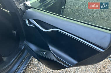 Лифтбек Tesla Model S 2018 в 