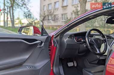 Ліфтбек Tesla Model S 2015 в 