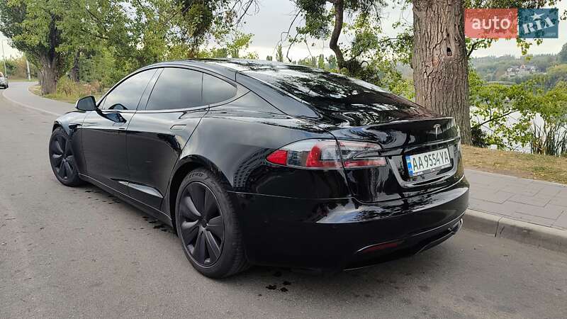 Ліфтбек Tesla Model S 2021 в Києві