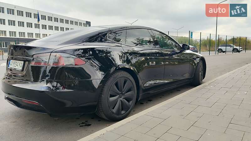 Ліфтбек Tesla Model S 2021 в Києві