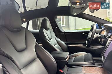 Лифтбек Tesla Model S 2020 в 