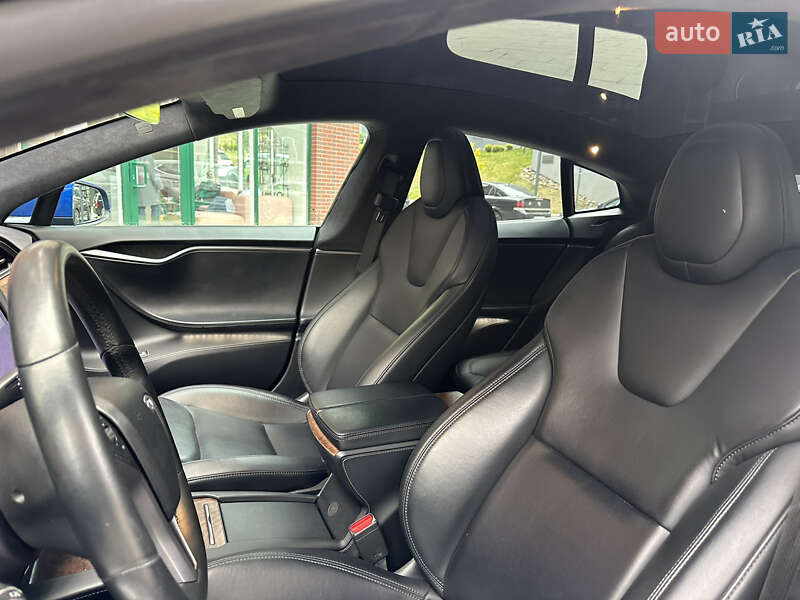 Лифтбек Tesla Model S 2020 в Львове