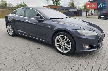 Ліфтбек Tesla Model S 2015 в 