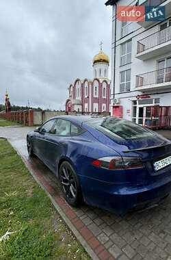 Лифтбек Tesla Model S 2021 в 