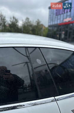 Лифтбек Tesla Model S 2016 в 