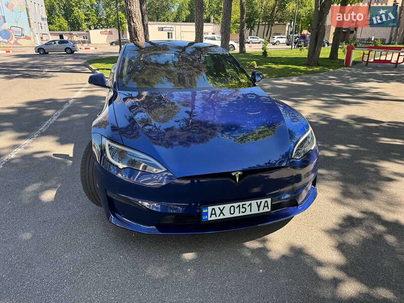Лифтбек Tesla Model S 2022 в 