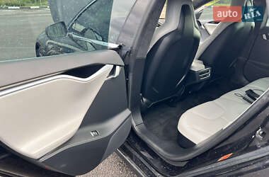 Ліфтбек Tesla Model S 2015 в 