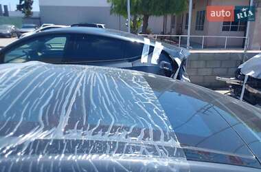 Лифтбек Tesla Model S 2014 в 