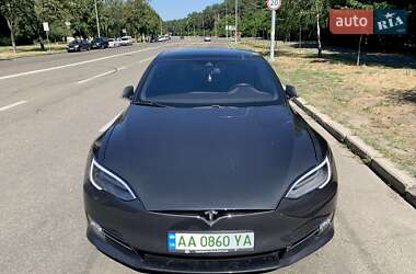 Ліфтбек Tesla Model S 2016 в Києві