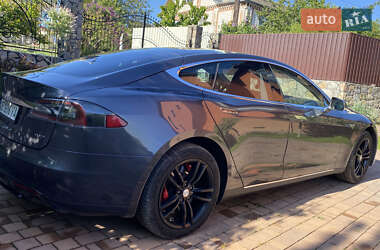 Ліфтбек Tesla Model S 2015 в 