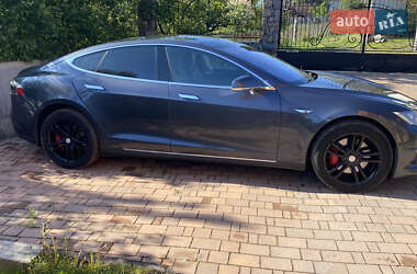 Ліфтбек Tesla Model S 2015 в 