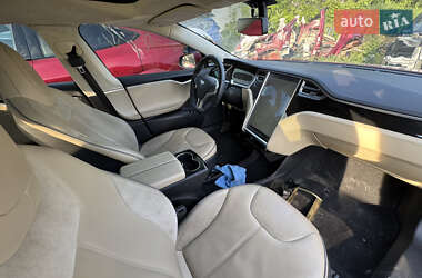 Ліфтбек Tesla Model S 2013 в 