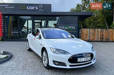 Ліфтбек Tesla Model S 2016 в Львові