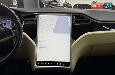 Лифтбек Tesla Model S 2013 в 