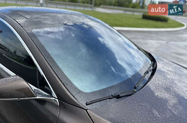 Лифтбек Tesla Model S 2013 в 