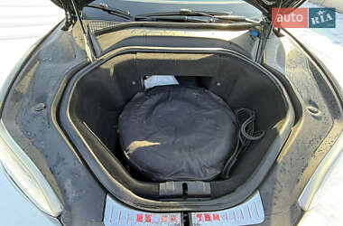 Ліфтбек Tesla Model S 2013 в 