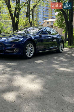 Лифтбек Tesla Model S 2019 в 