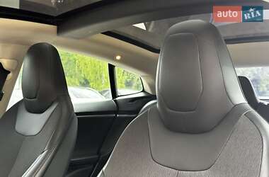 Ліфтбек Tesla Model S 2015 в 