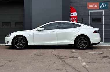 Ліфтбек Tesla Model S 2015 в 