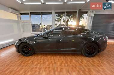Лифтбек Tesla Model S 2014 в 