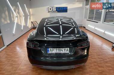 Лифтбек Tesla Model S 2014 в 