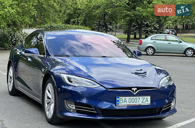 Ліфтбек Tesla Model S 2017 в 