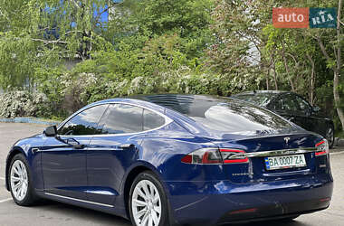 Ліфтбек Tesla Model S 2017 в 