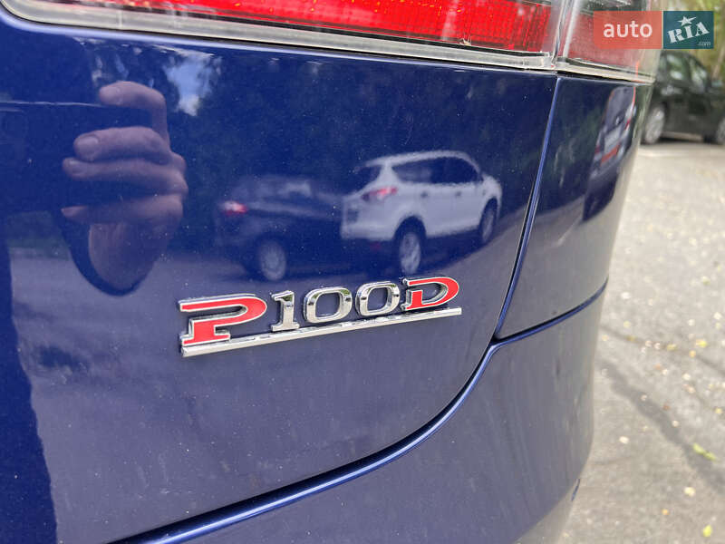 Ліфтбек Tesla Model S 2017 в Дніпрі