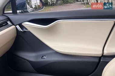 Ліфтбек Tesla Model S 2017 в 