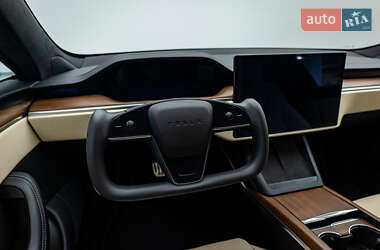 Лифтбек Tesla Model S 2022 в 