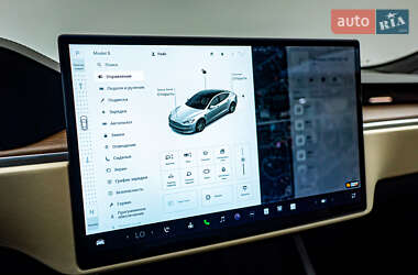 Лифтбек Tesla Model S 2022 в 