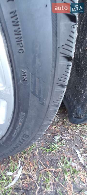 Лифтбек Tesla Model S 2015 в Львове